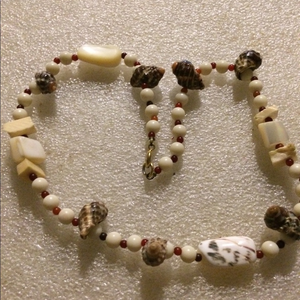 Vintage shell ceramic beads necklace